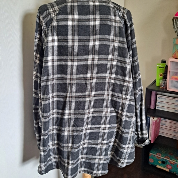 Flannels. 🌈 - Picture 6 of 6